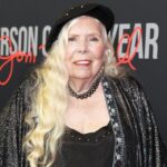 Joni Mitchell Reveals She Has a New Live Album Coming Out Based on Newport Folk Festival Performance