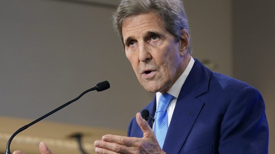 Kerry announces proposal for public-private carbon market for developing countries