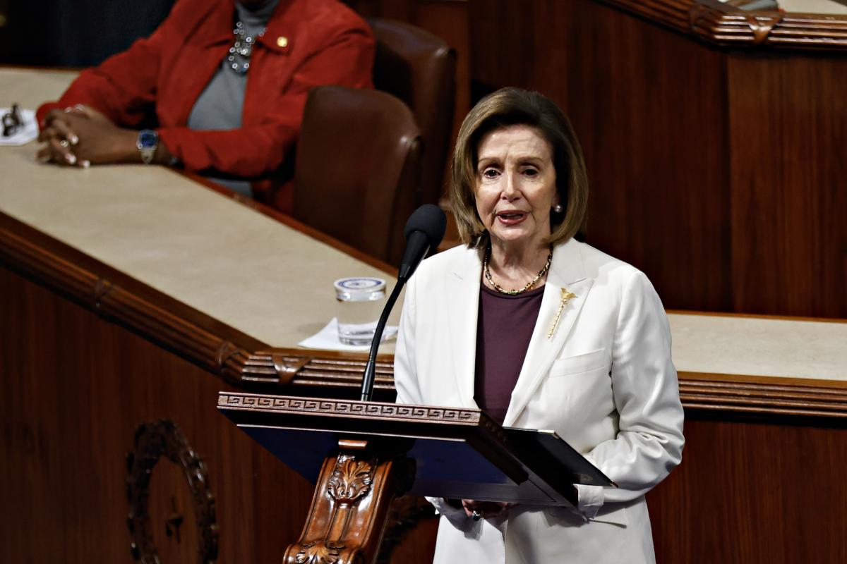 Nancy Pelosi Says She’ll Step Down as Leader of House Democrats