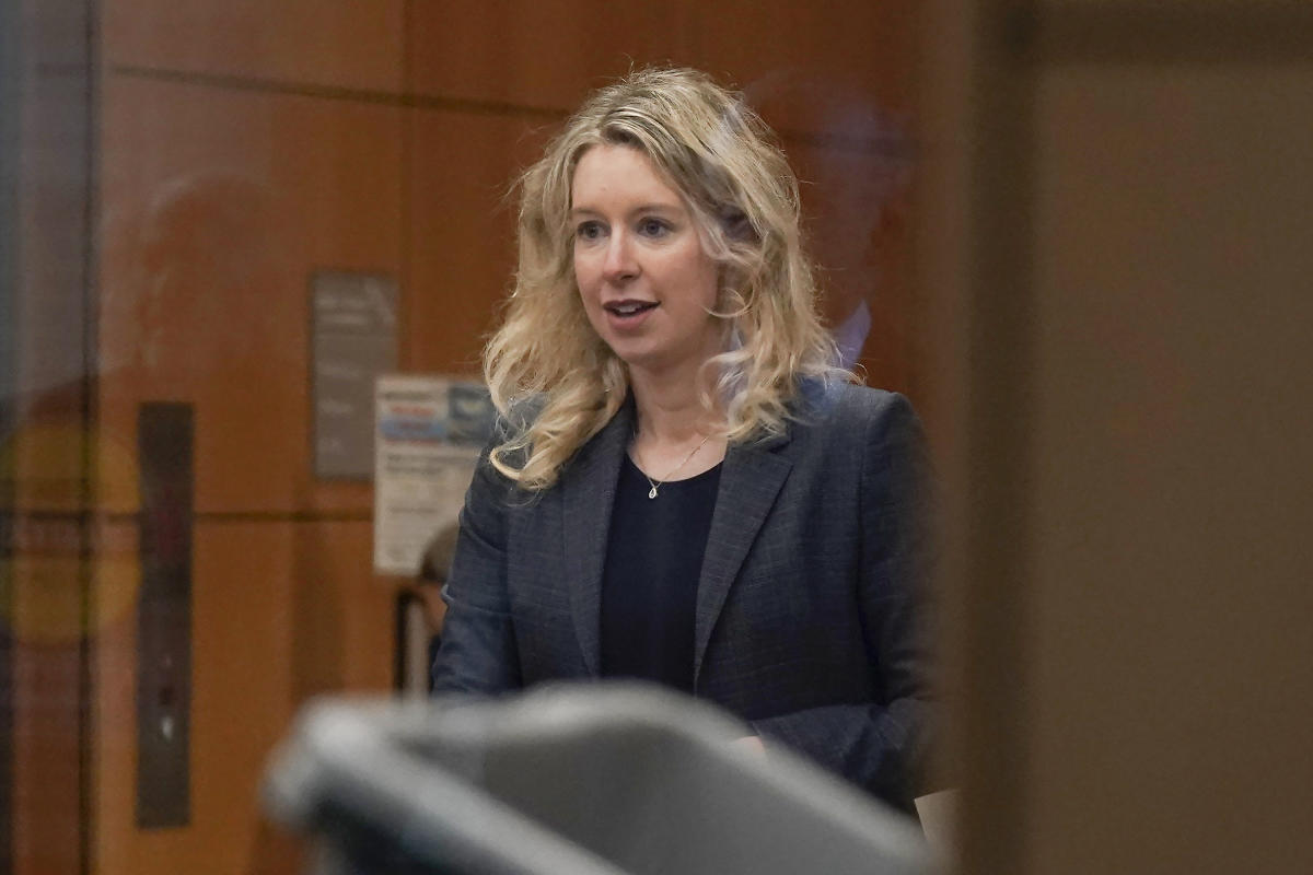 Prosecutors push 15-year sentence for Theranos’ CEO Holmes