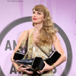 Taylor Swift, Kendrick Lamar, Machine Gun Kelly Among Winners At 2022 AMAs