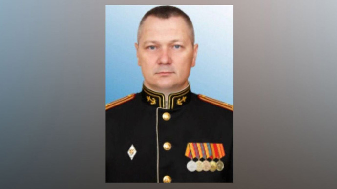 Widow of Russian colonel who shot himself with 5 bullets writes letter to Putin