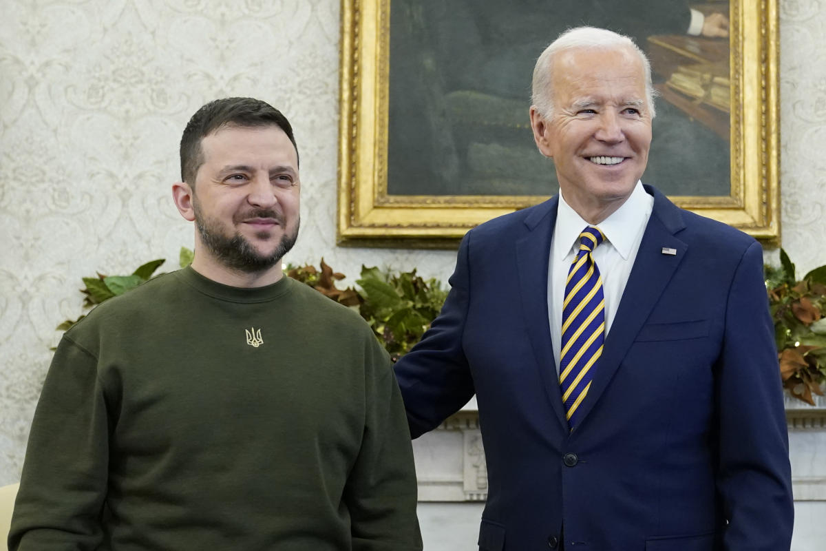 Analysis: Biden, Zelenskyy try to keep Congress from balking