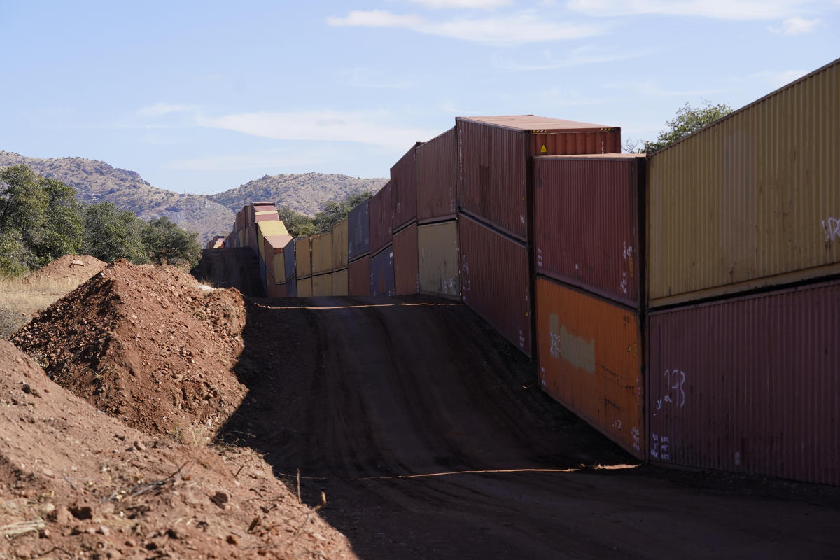 Arizona Gov. Ducey stacks containers on border at term’s end