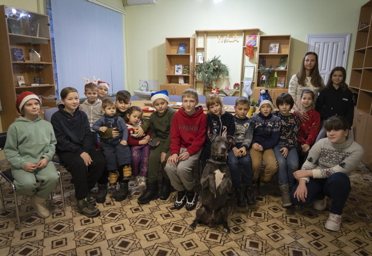 Dog therapy for kids facing the trauma of the war in Ukraine