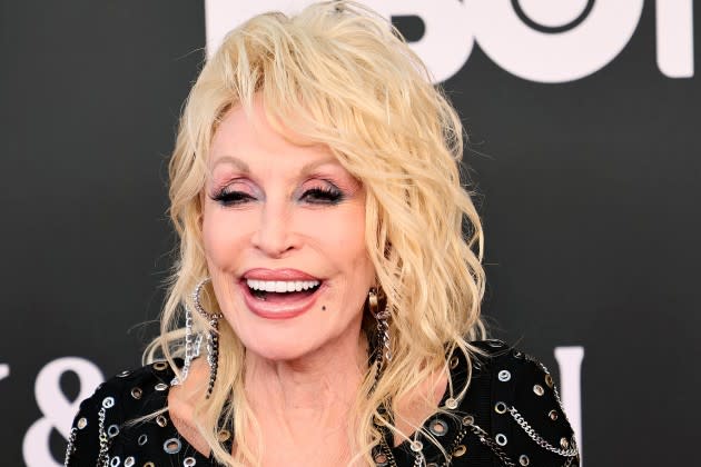 Dolly Parton Joins TikTok