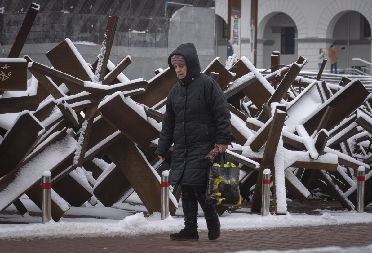 Donors meet in Paris to get Ukraine through winter, bombing