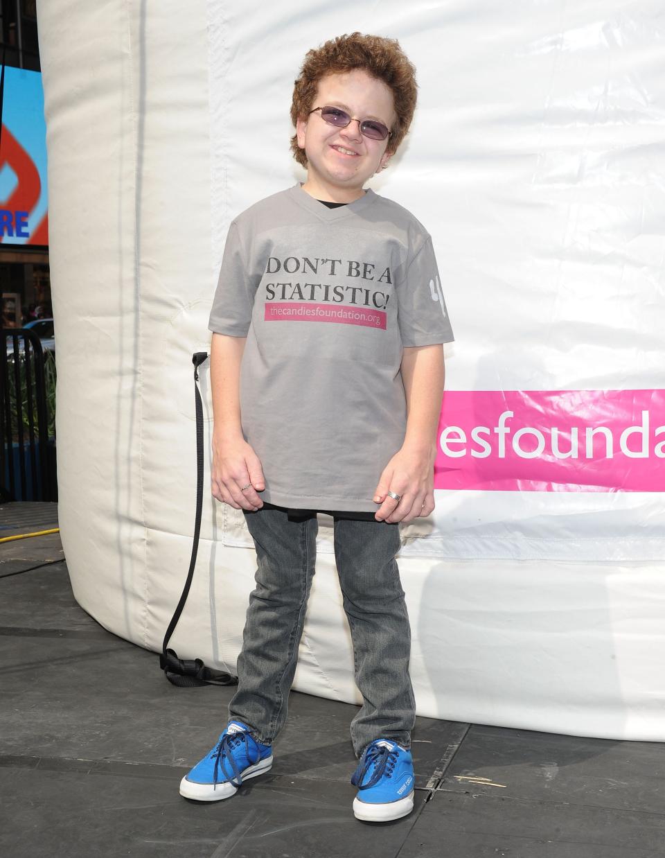 Keenan Cahill, viral YouTube lip syncer, dies at 27 after surgery complications