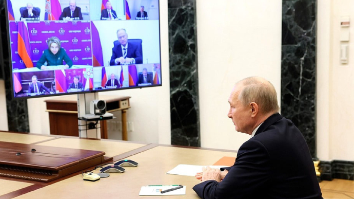 Putin holds Security Council on “domestic security”