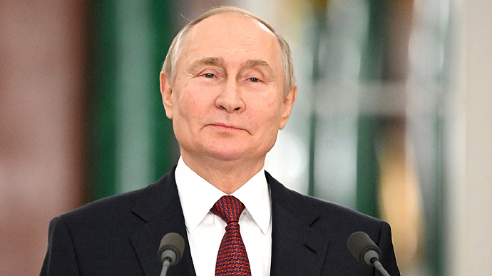 Putin still tells tales of 99.9% Russians “ready to put everything on line for Motherland”