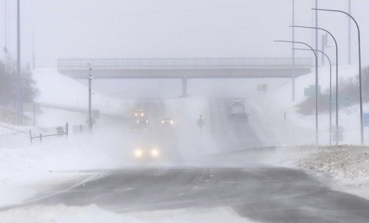 South cleans up from tornadoes as blizzards advance north