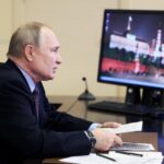 Vladimir Putin refuses to use the internet because he’s afraid people will spy on him, the Wall Street Journal reported