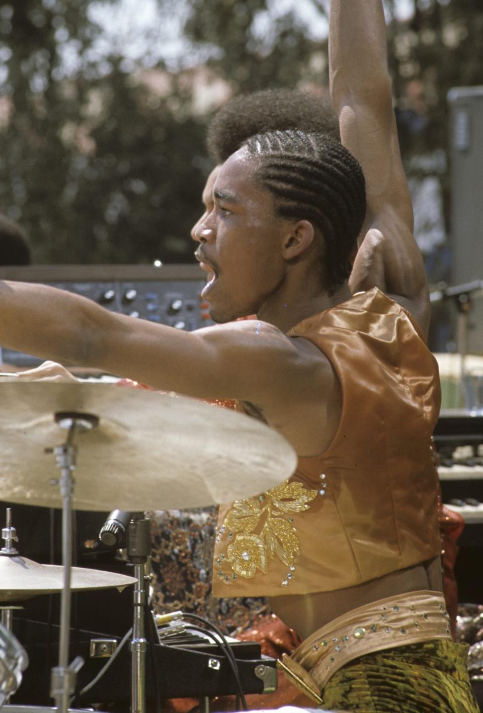 Earth, Wind & Fire drummer Fred White dies at 67