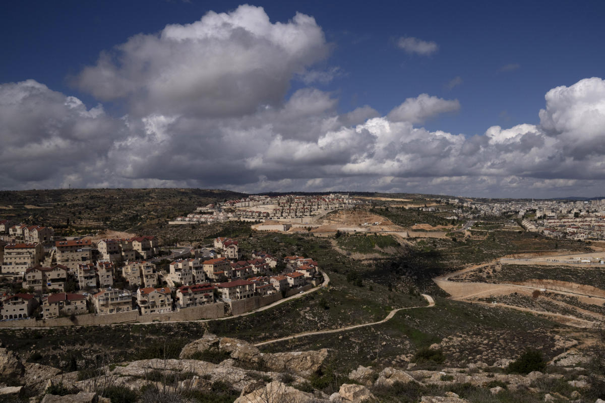 New Israeli government vows to develop West Bank tourism